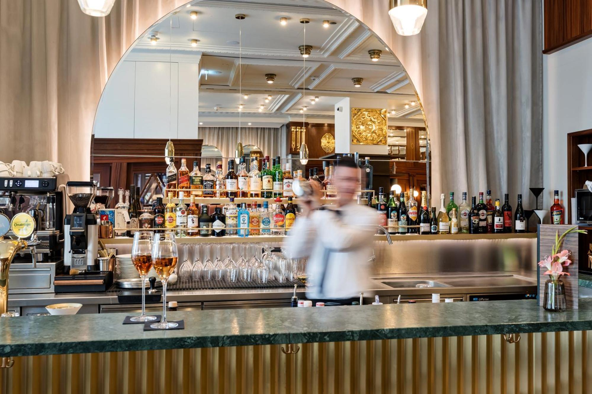Hotel Astoria Vienna, Curio Collection By Hilton Buitenkant foto