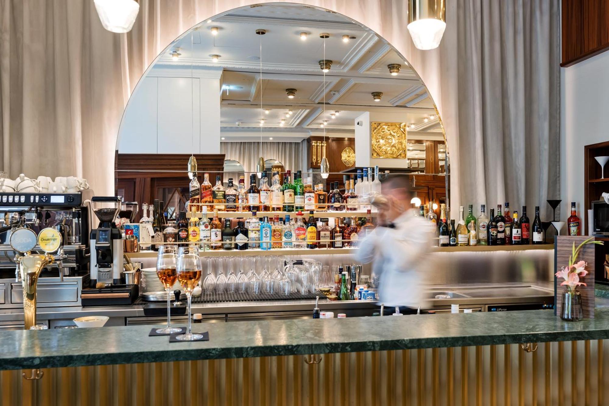 Hotel Astoria Vienna, Curio Collection By Hilton Buitenkant foto