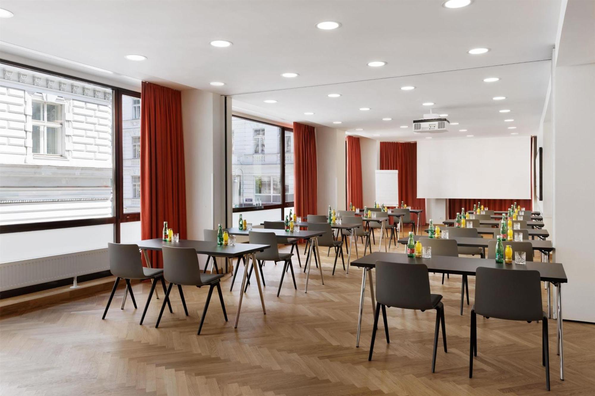 Hotel Astoria Vienna, Curio Collection By Hilton Buitenkant foto