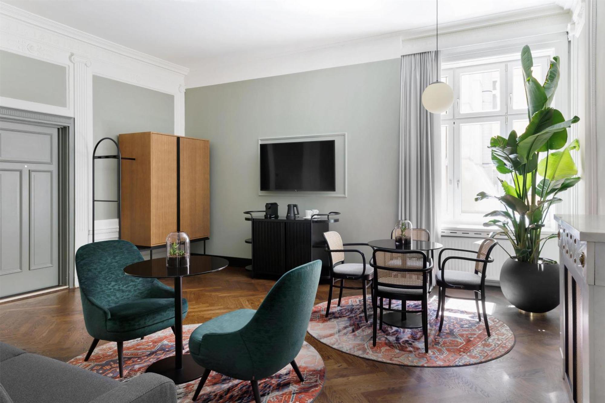 Hotel Astoria Vienna, Curio Collection By Hilton Buitenkant foto